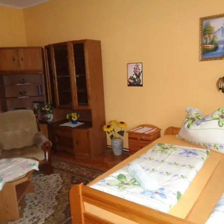 In 18406 Apartman *